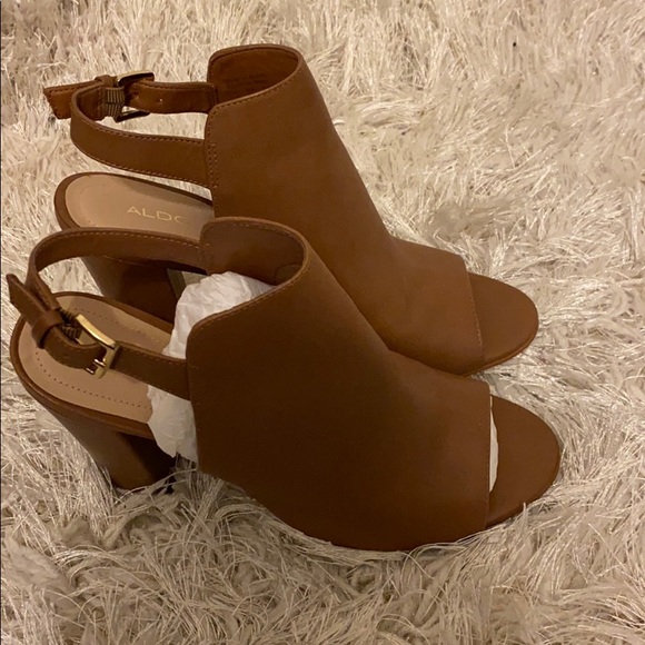 Peep Toe Sling Backs - Picture 2 of 2